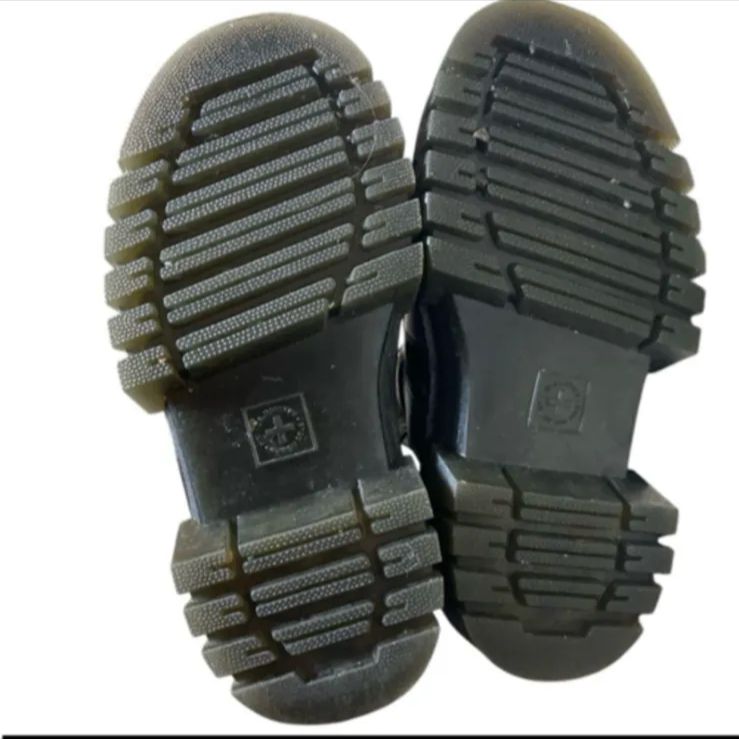 Dr.Martens ドクターマーチン RICKI GLADIATOR サンダル UK3 22cm ブラック KIN-KAAI_COM