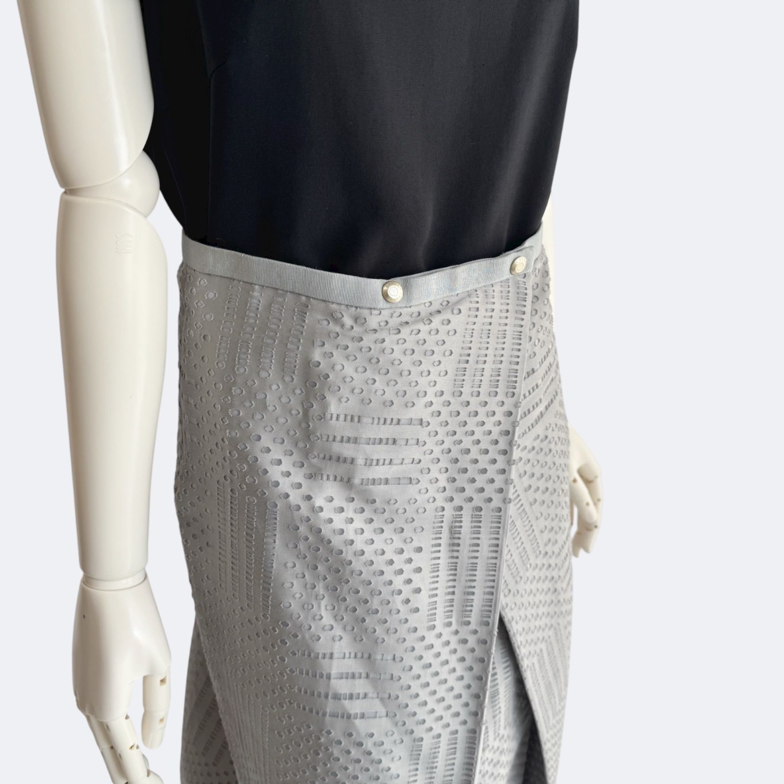 ドゥロワー スカート