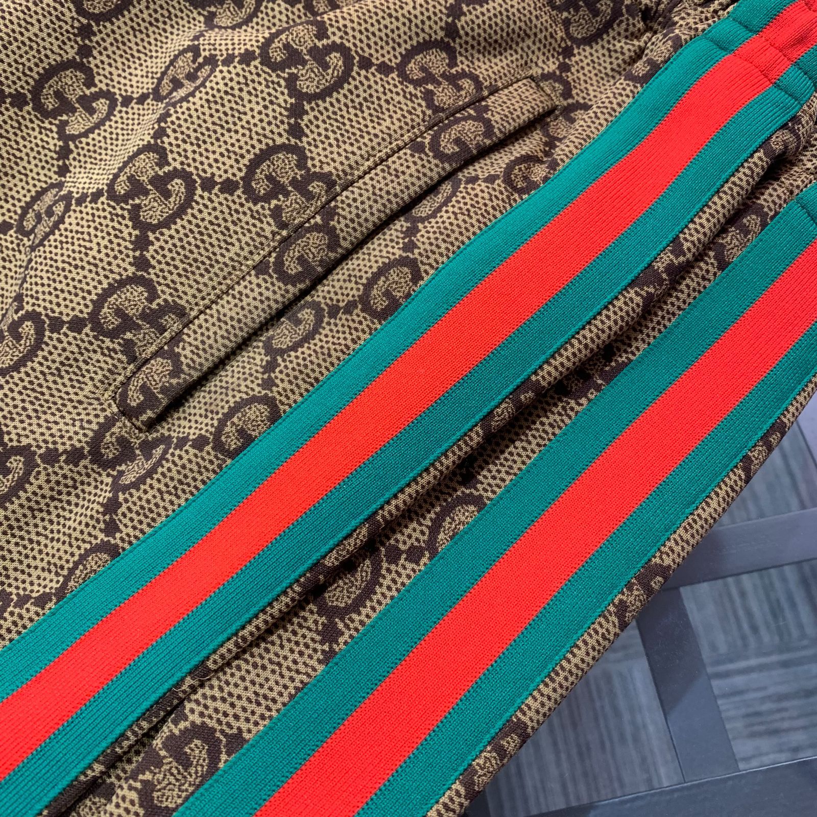 GUCCI グッチ18AW 523489 X9V35 GGテクニカルジャージジョギング
