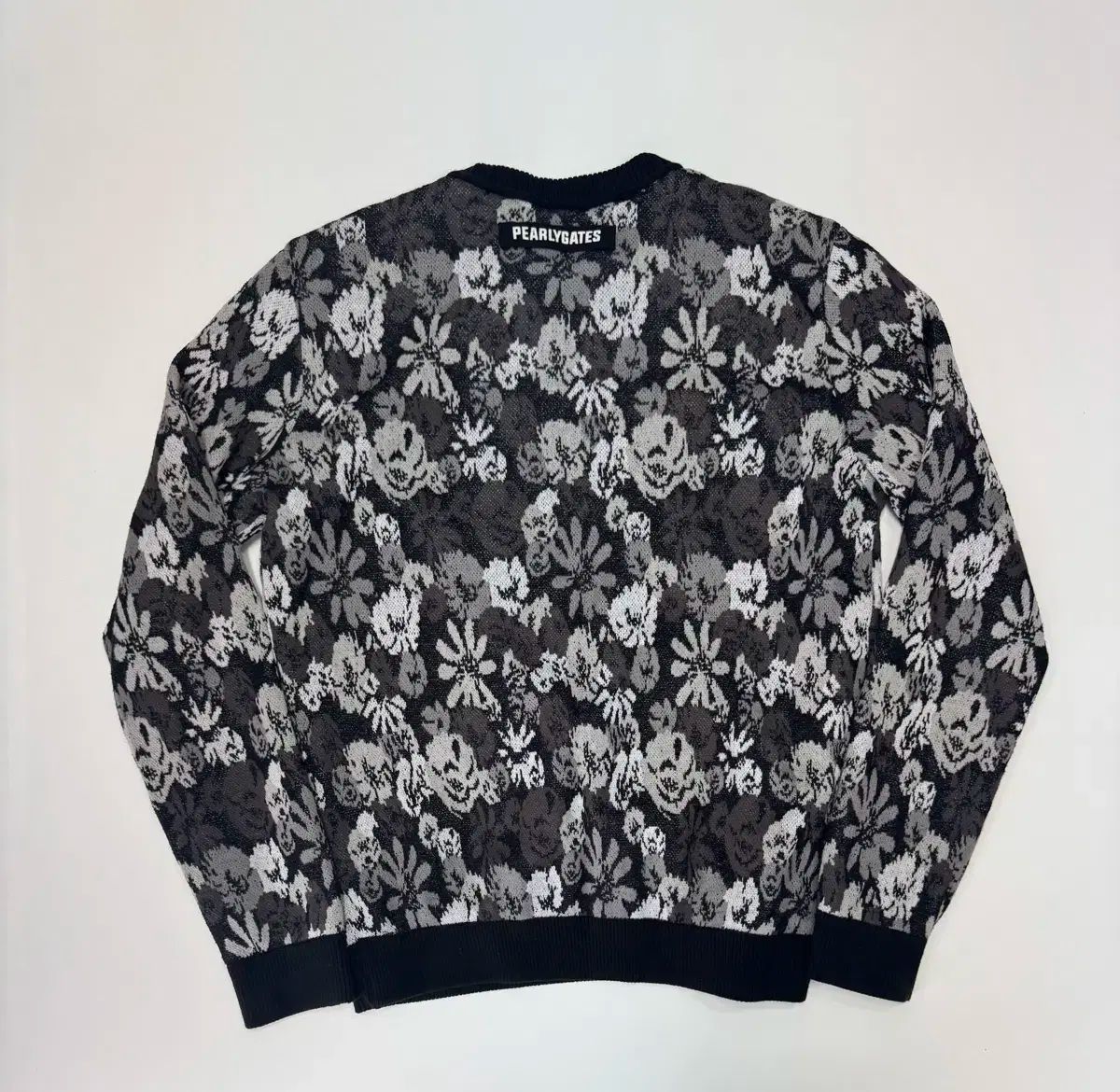 新品❣️パーリーゲイツ　花柄　モックネック　ニットワンピース　ゴルフウェア PEARLY GATES(パーリーゲイツ) ゴルフウェア フラワー ニット パーリー