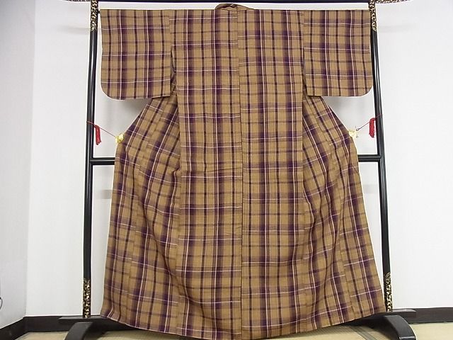 平和屋本店●極上　浦野理一　経節紬　アンサンブル　格子　着丈163cm　裄丈67.5cm　正絹　逸品　4kk0007 平和屋本店○極上 浦野理一 経節紬 アンサンブル 格子 着丈163cm 裄丈