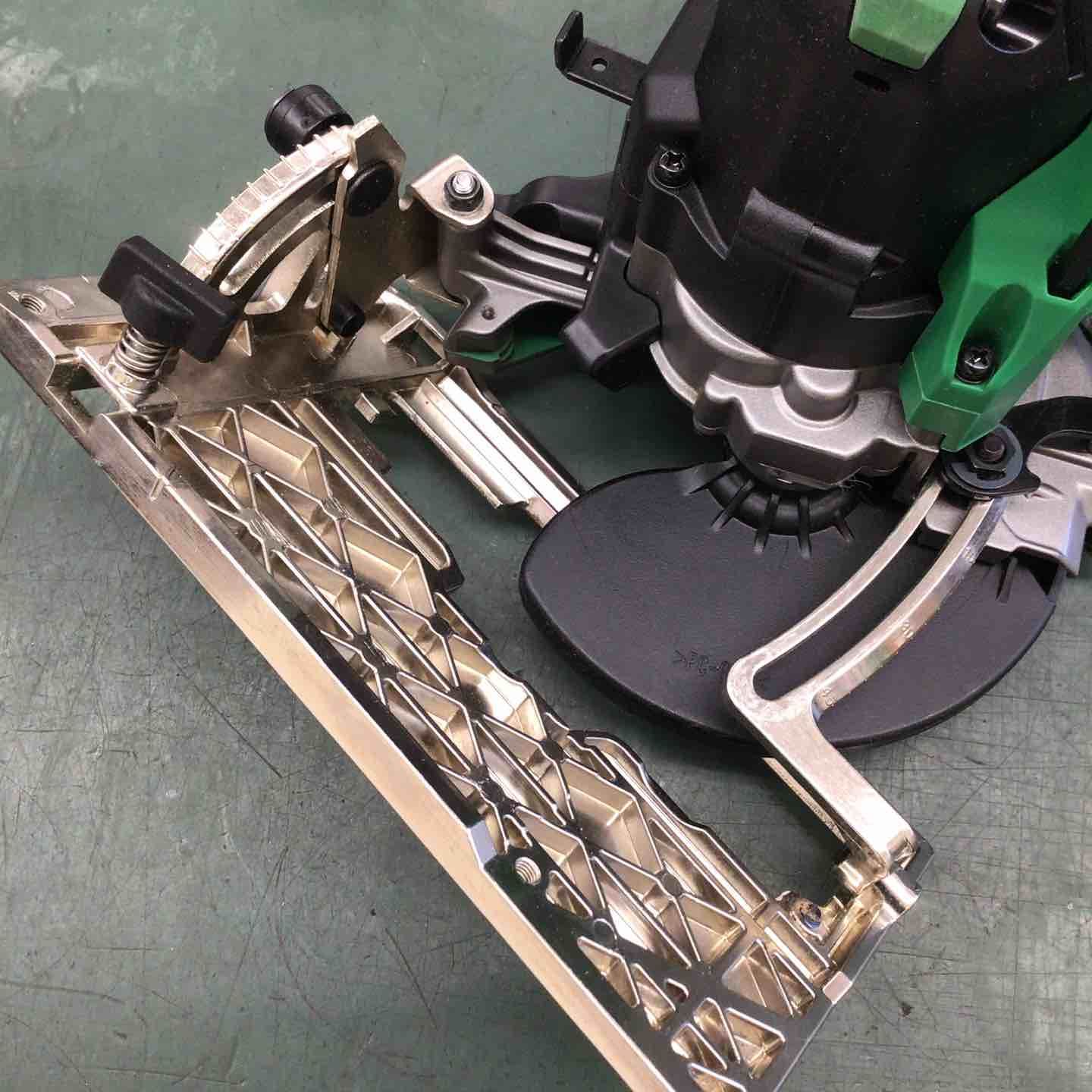 コードレス丸のこ