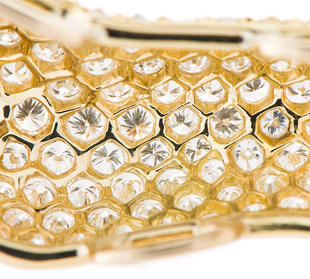 犬モチーフ ルビー ブローチ兼ペンダントトップ - メルカリ 