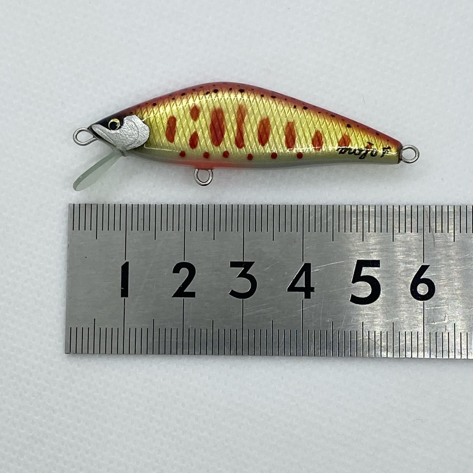 美品 MOJO handmade works ミノー MOJO handmade works トゥイェ・ビラ50 ミノー 程度A - メルカリ