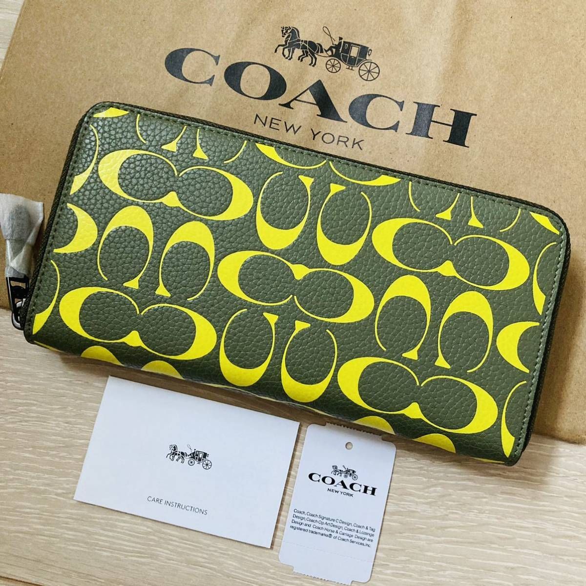 ☆ COACH コーチ 298 長財布 アコーディオン シグネチャー ラウンド