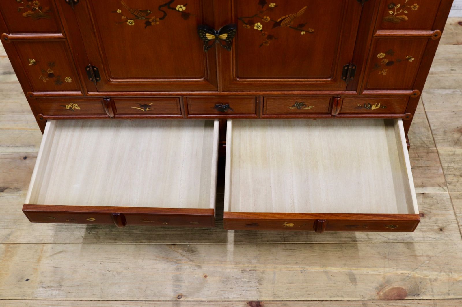 GMIK554 中国美術 唐木家具 李朝家具 象嵌模様花鳥図箪笥 キャビネット リビング収納 アンティーク 稀少 家具 チェスト 箪笥 タンス MARWIL-DEMENAGEMENTS_CH