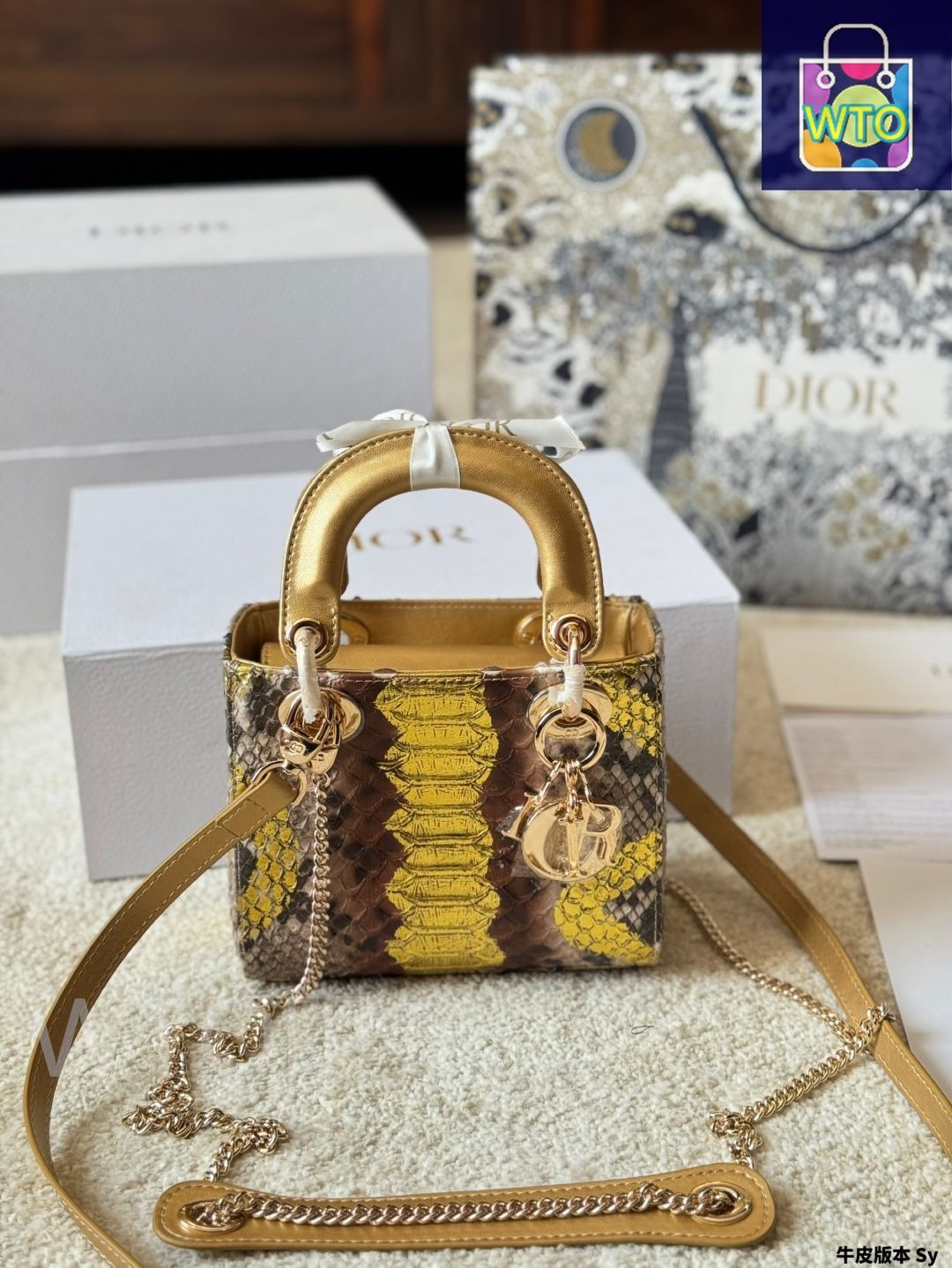 国内発送【エレガントなツイード】Dior Or Lady Diorバッグ ミニ DIOR | Lady Dior バッグ ミニ カナージュ パテントカーフスキン