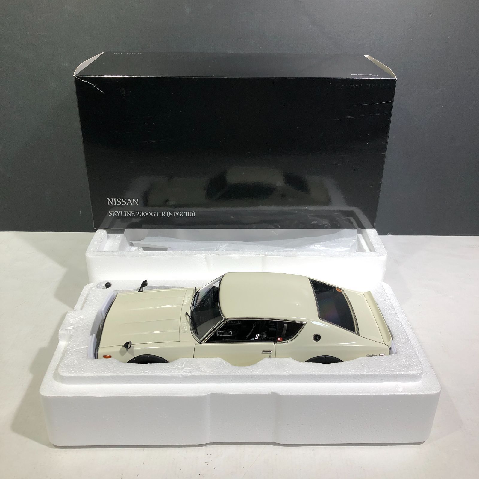 城東45-004】京商 オリジナル 1/18 日産 スカイライン 2000GT-R