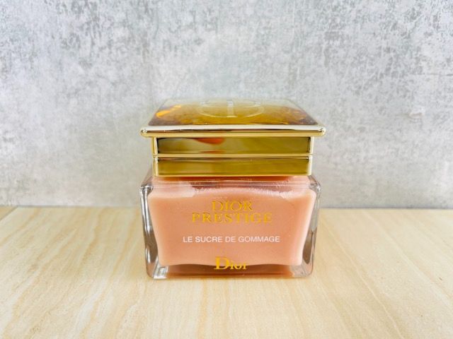 ディオール　プレステージ　ル　ゴマージュ〈洗顔料〉 Amazon | Dior (ディオール) プレステージ ル ゴマージュ 洗顔料