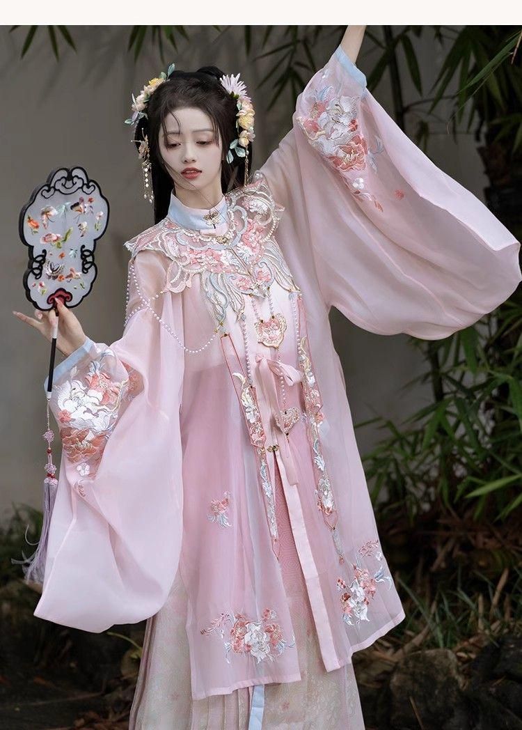 新年クリスマス用コスプレ衣装 豪華刺漢かんふ古風衣レトロ中華ロリー