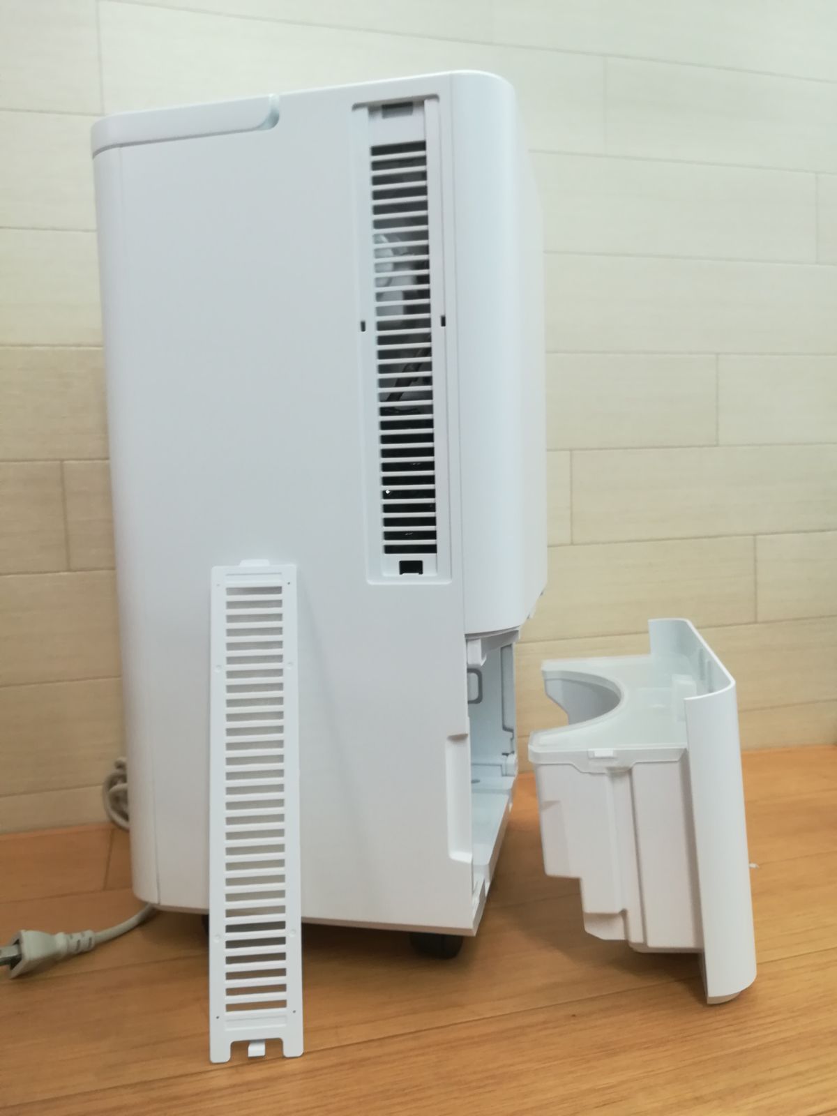 アイリスオーヤマ 室内・家庭用 コンパクトクーラー ICA-0301G 2023年