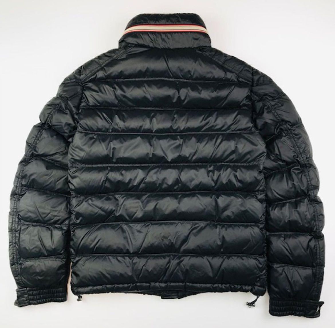良品☆MONCLER・モンクレール GASTON メンズ ワッペン 収納 良品☆MONCLER・モンクレール GASTON メンズ ワッペン 収納
