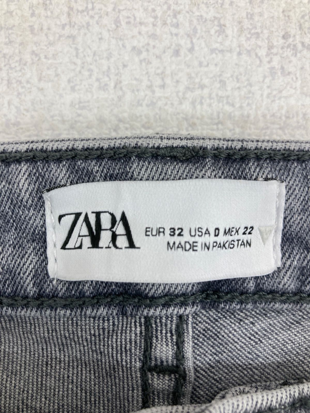 ZARA ザラ レディース 32 ブラックスキニーデニムパンツ - メルカリShops