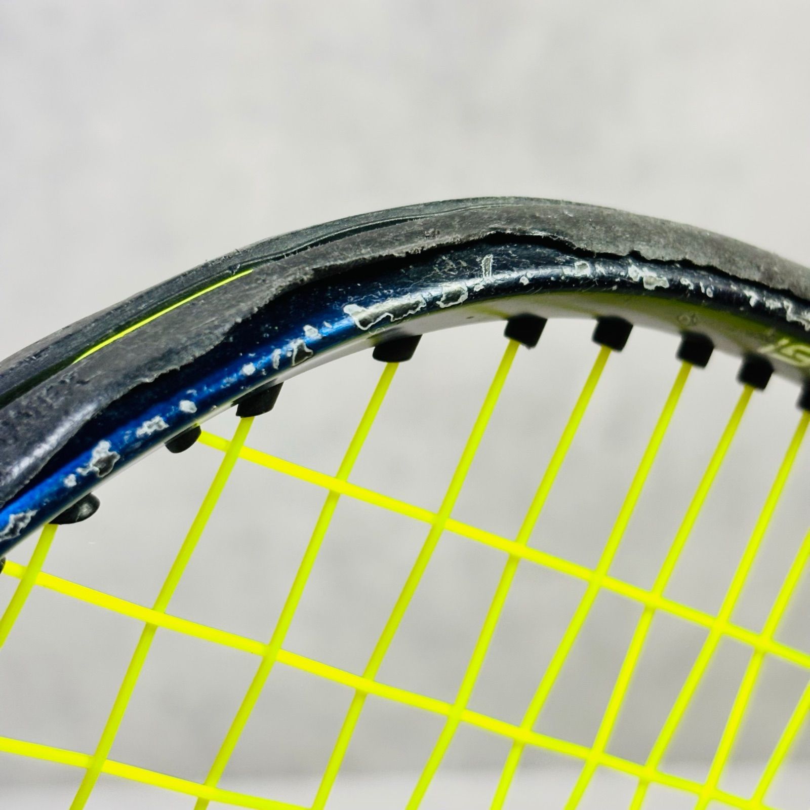 YONEX EZONE100 ヨネックス イーゾーン モデル G2 硬式テニスラケット バンパーガード割れ剥がれあり 中級者向け 軽量 競技用 テニス用品 LLC-HASEGAWATOSO_COM