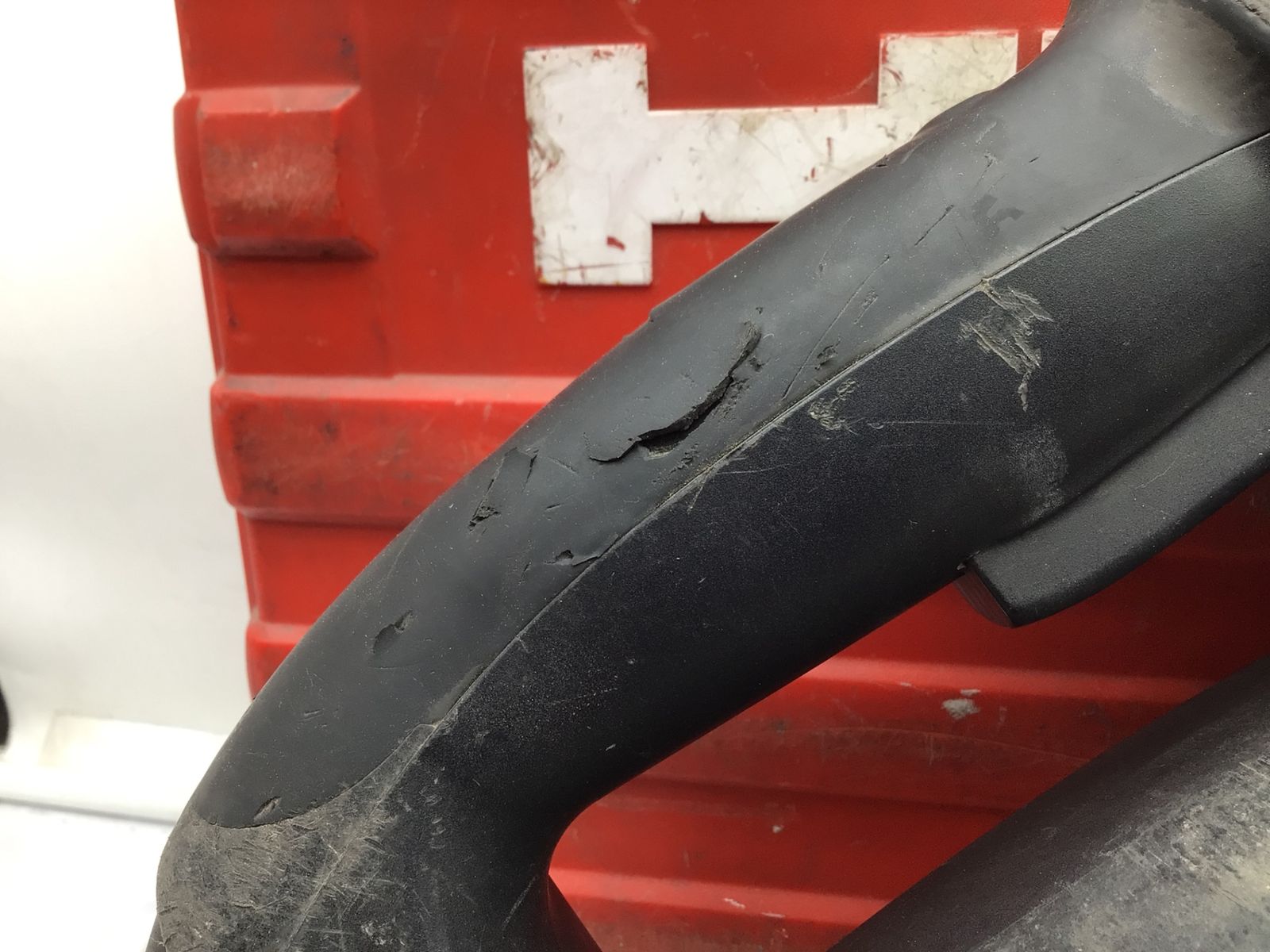 コード式ハンマードリル