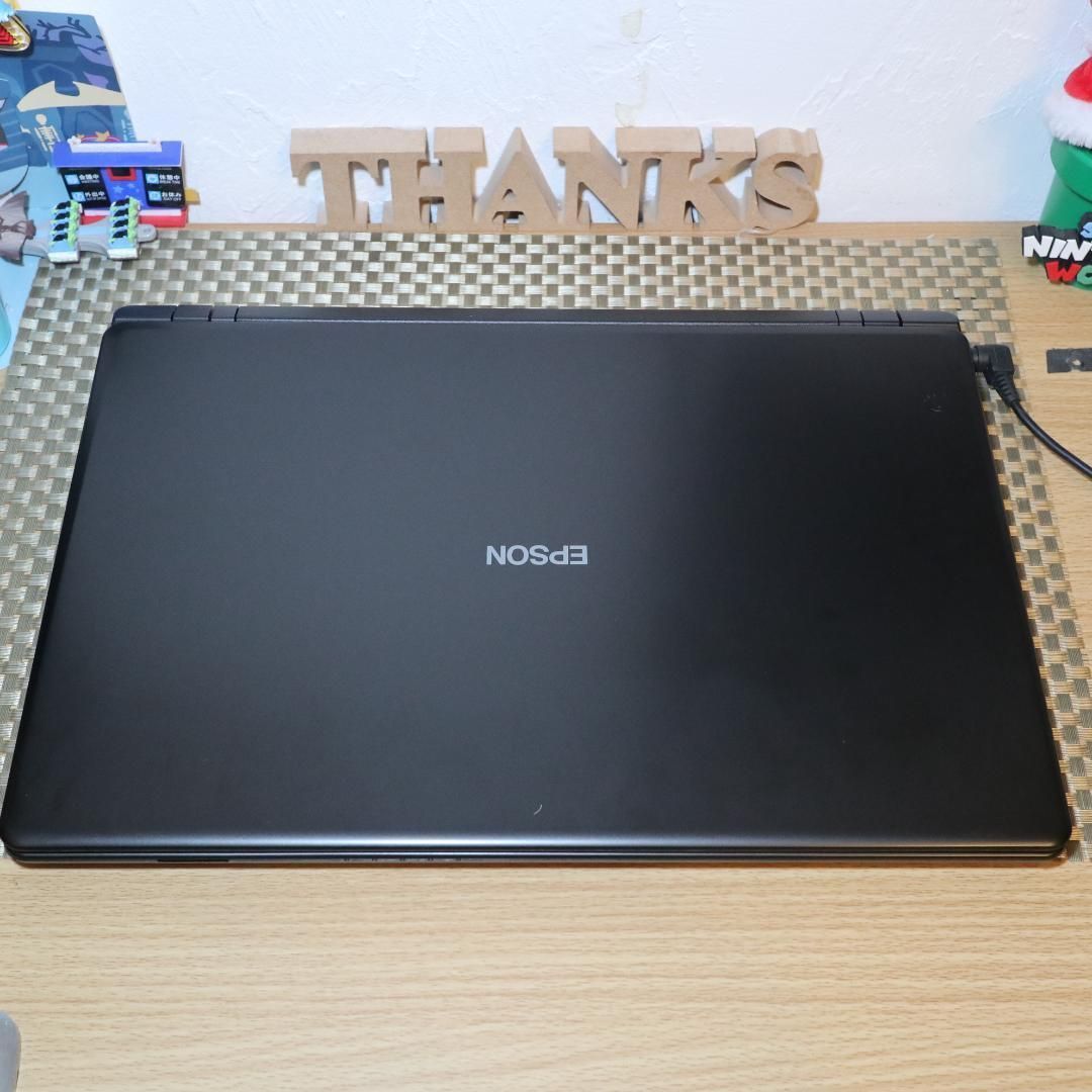 Win11公式対応10世代i3|メ8G|SSD