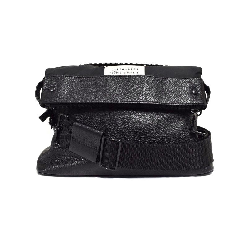 本店は メゾンマルジェラ 11 Maison Margiela 11 21SS 5AC ショルダー バッグ