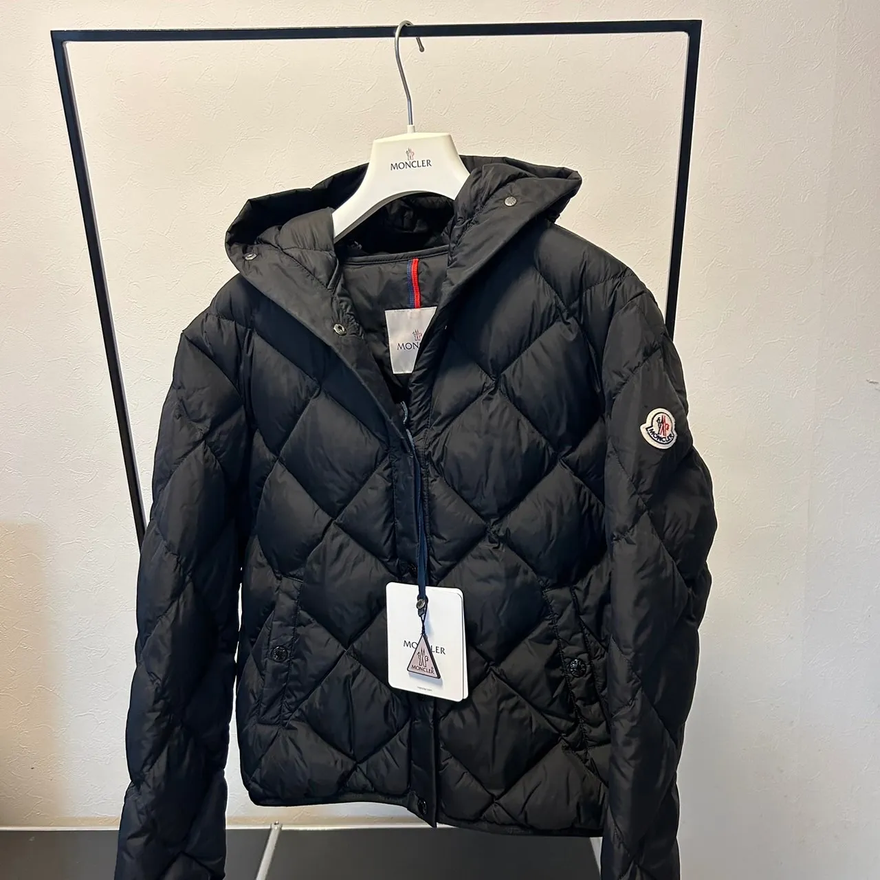 2025年最新】arvouin モンクレールの人気アイテム - メルカリ