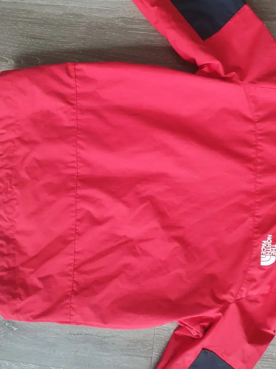 ノースフェイス キッズ　ウィンドブレーカー　ジャンパー　韓国　120　総柄 THE NORTH FACE - ザ・ノースフェイス マウンテンパーカー