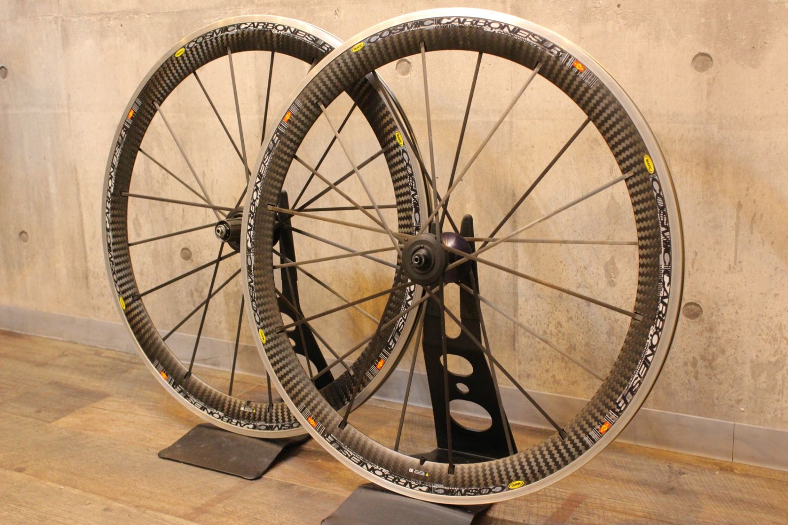 訳あり】マヴィック MAVIC コスミック カーボン COSMIC CARBON SLR アルミ クリンチャー ホイールセット シマノ12/11S  ナローリム 13C【名古屋店】 - メルカリ