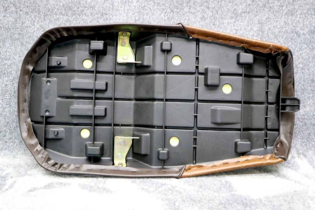 ゼファー　750 タックロールシート　茶　ツートン 楽天市場】カワサキ ゼファー750 ゼファー750RS ZR750C タックロール