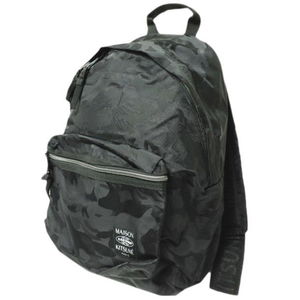 MAISON KITSUNE x EASTPAK メゾンキツネ イーストパック 22AW 別注 PADDED BACKPACK パデッド バックパック BLACK CAMO FOX リュック デイパック カバン g19889