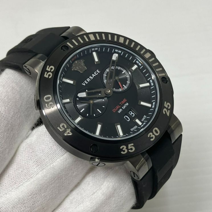 新品未使用品】 ヴェルサーチ VECN00219 メンズ腕時計 クロノグラフ V