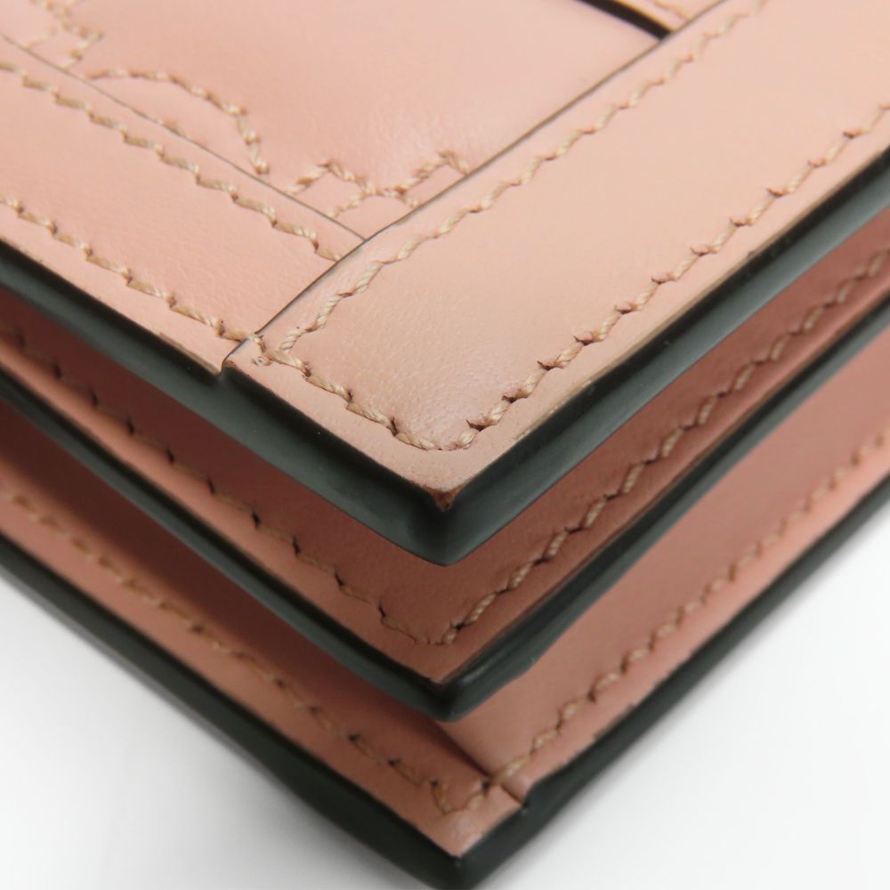 極美品 グッチ 二つ折り財布 723786 GGマトラッセ レザー ピンク