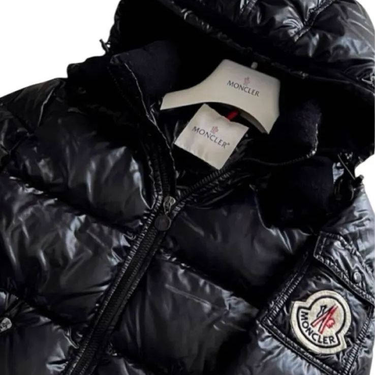 美品 MONCLER モンクレール ダウンジャケット ダウンコート ビッグロゴ 