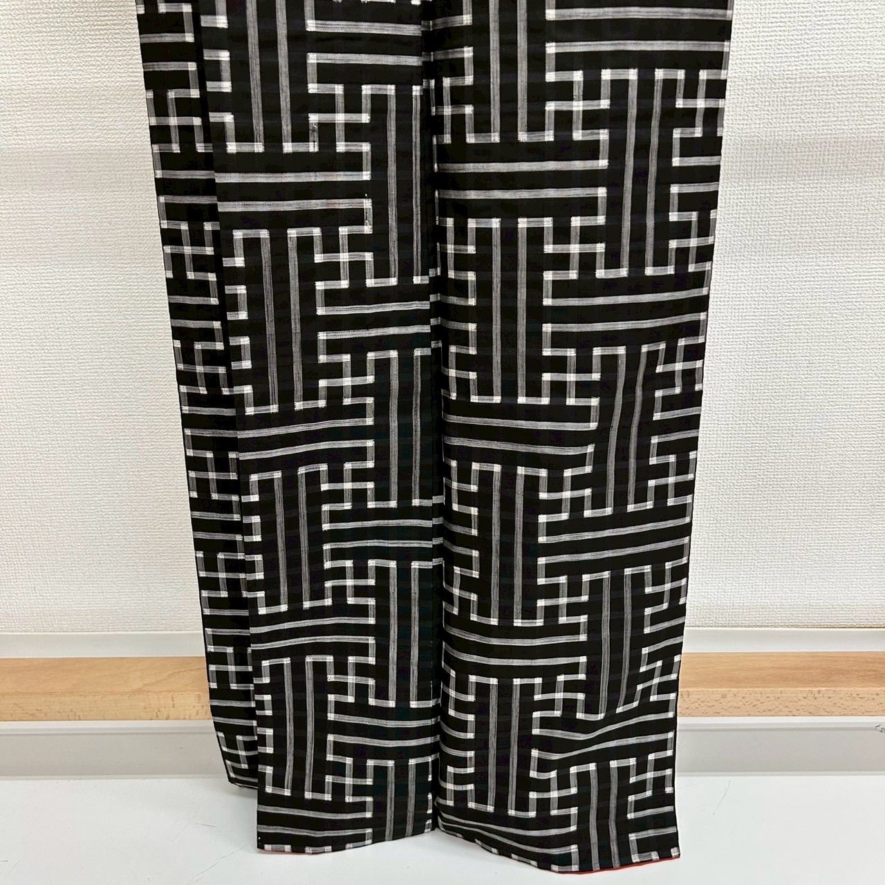 本場奄美大島紬 秋名バラ 龍郷 白 希少 裄65.5 正絹 着物 MK-090