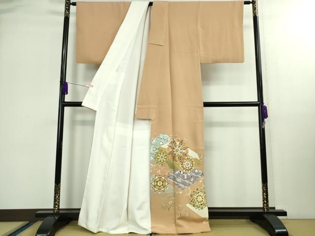 平和屋本店 上 創業460年 千總 色留袖 駒刺繍 正倉院花文 淡香色 金彩 高島屋扱い DZAB0343kh5