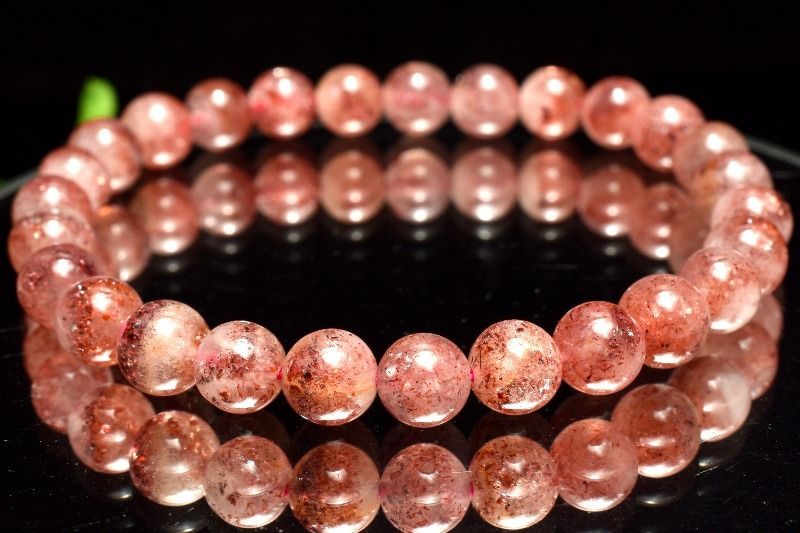 １点物 AA 赤い煌めき ストロベリークォーツ レピドクロサイトインクォーツ 6.5mm ブレスレット パワーストーン 天然石 _MA9158