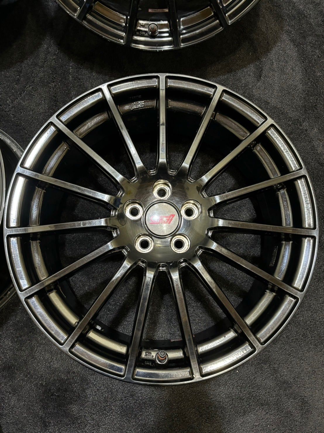 ☆スバル 純正 STI ENKEI製 18インチ 7J +48 100 5H アルミ