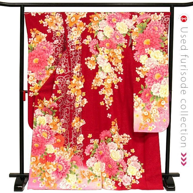振袖 USED正絹仕立て上がり 赤 季節の花々デザイン模様 Lサイズ Aランク 振袖 USED正絹仕立て上がり 赤 季節の花々デザイン模様 Lサイズ A