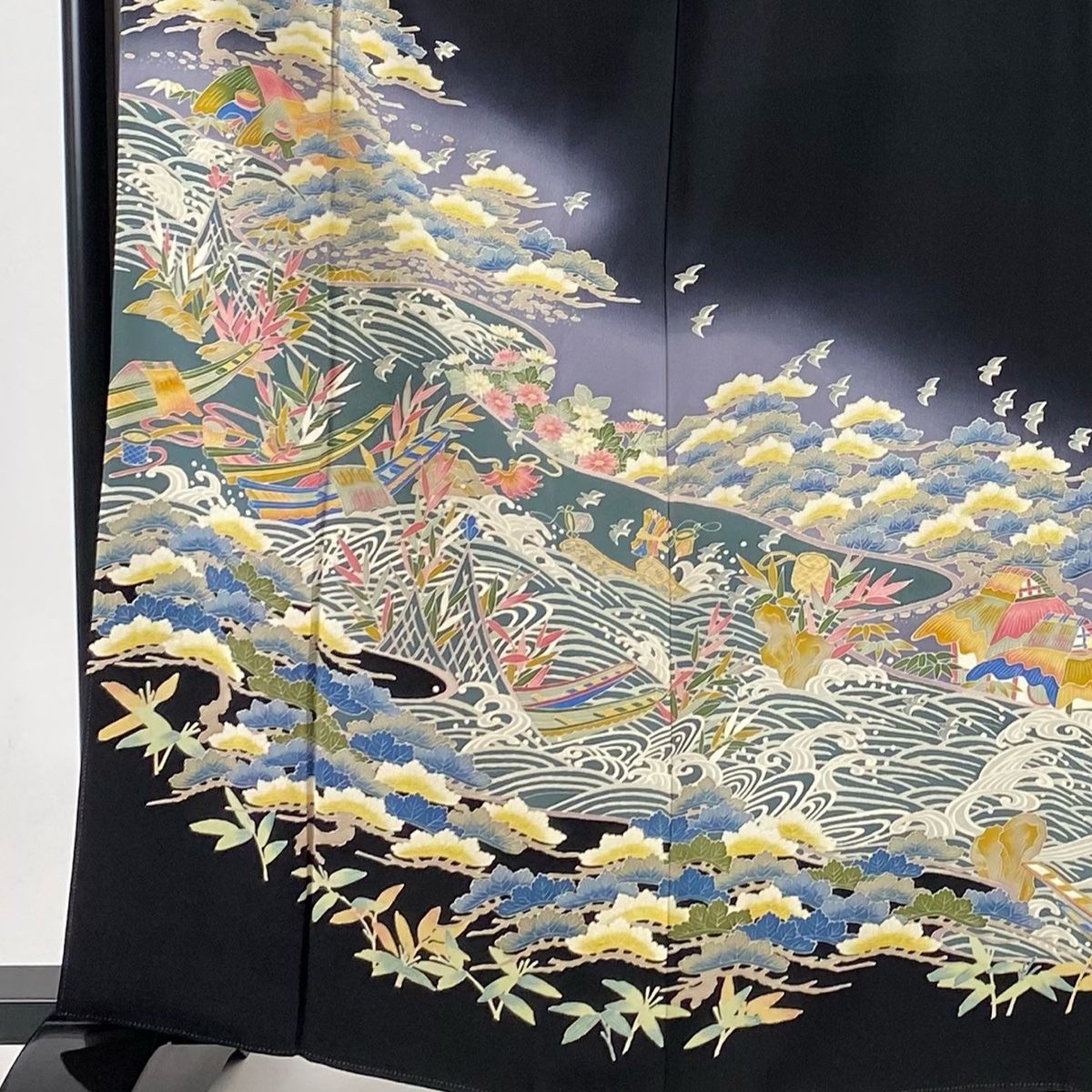 黒留袖 身丈163cm 裄丈66cm M 袷 落款 笠松 波 染め分け 黒 正絹 秀品