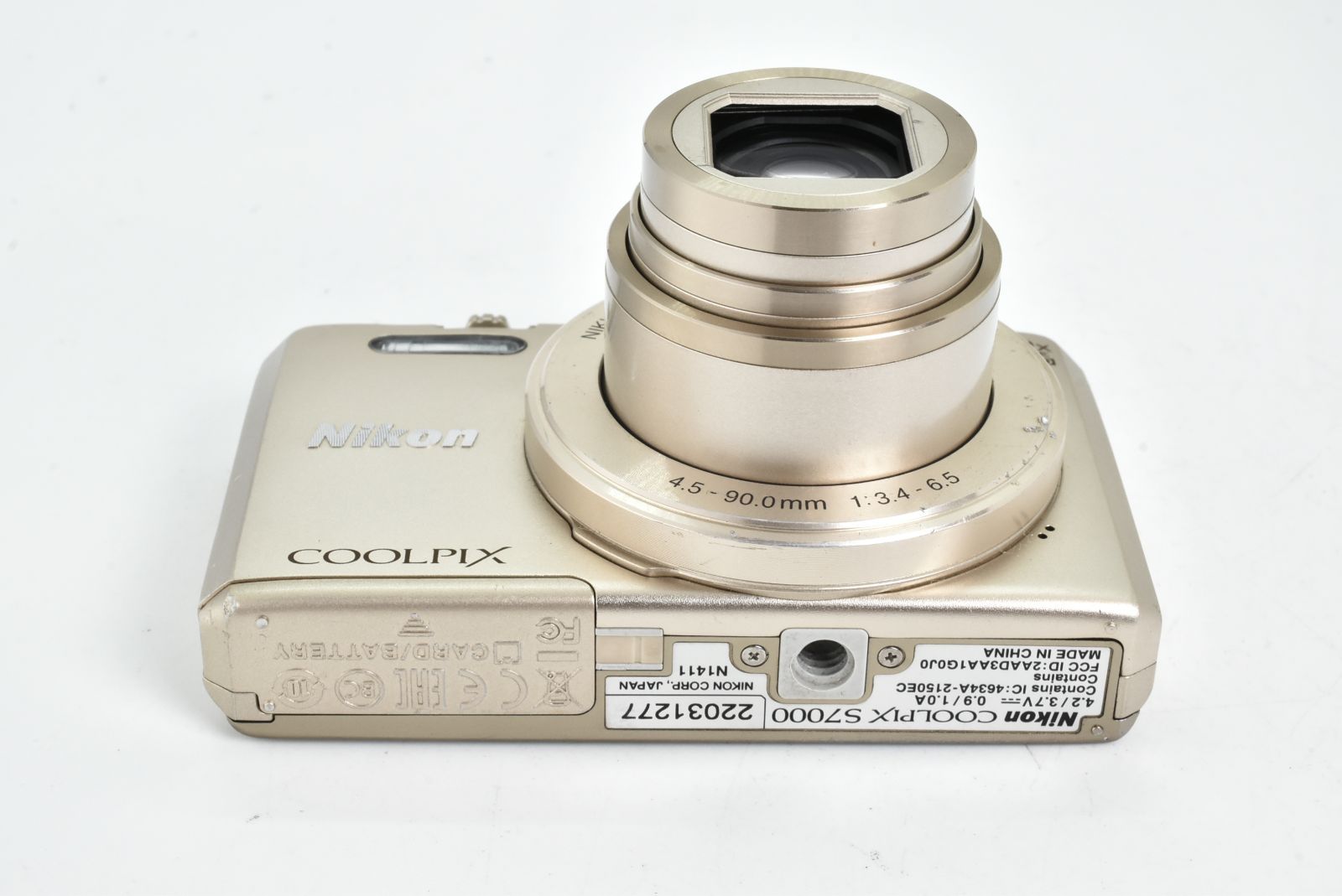 Nikon COOLPIX S7000 16.0MP Gold 20X Optical Zoom ニコン