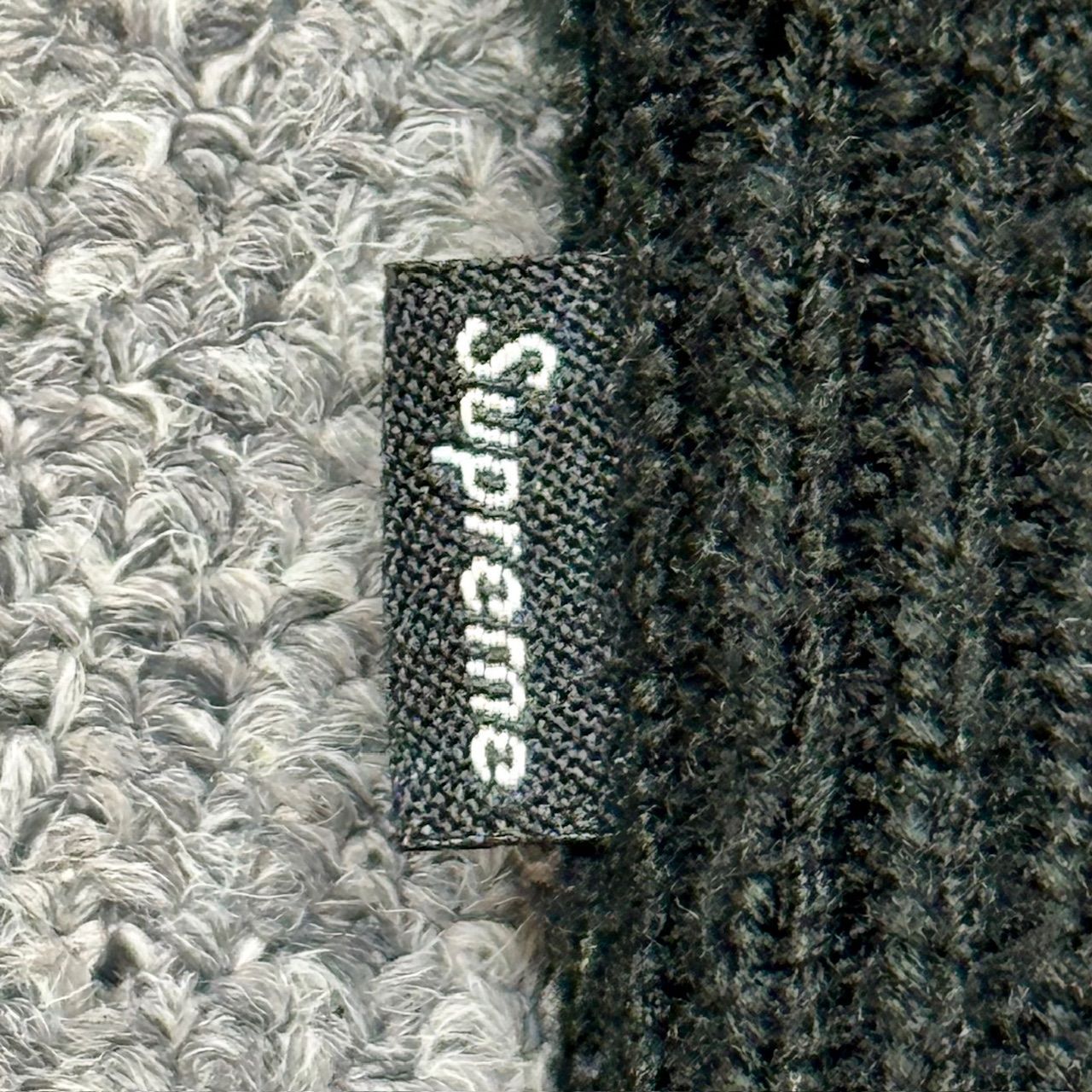 国内正規 参考上代22000円 Supreme 22SS Fuck Sweater ファック