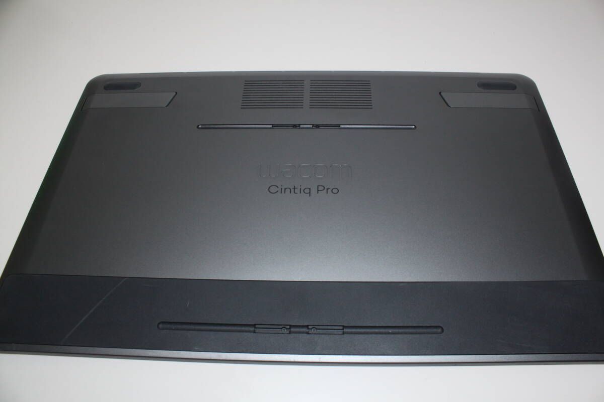 現状品】Wacom/Cintiq Pro 16/DTH-1620/15.6型/液晶ペンタブレット ⑤ 
