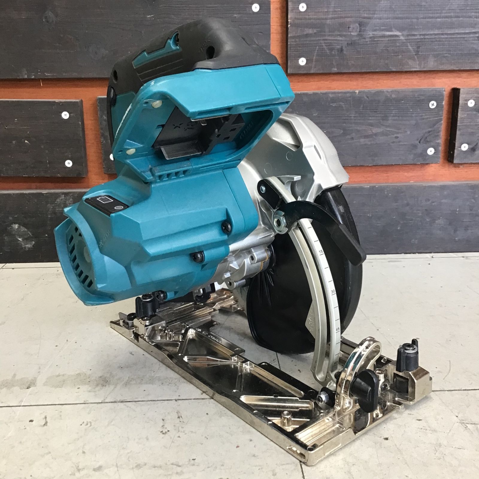 中古品】マキタ/makita コードレス丸のこ HS631DZS 【鴻巣店】 - メルカリ