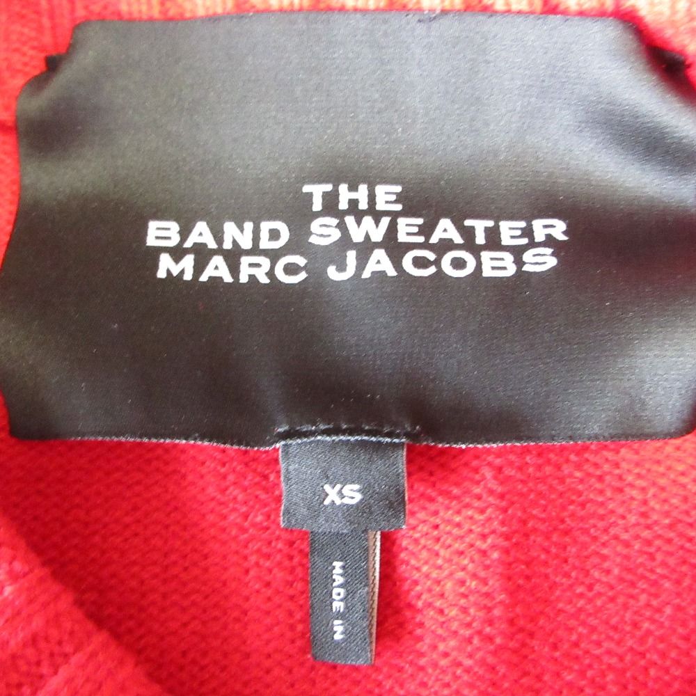 MARC JACOBS - 美品 MARC JACOBS マークジェイコブス THE BAND SWEATER ロゴ 音符 刺繡 クルーネック ニット プルオーバー セーター XS レッド レディース 古着 中古 USED MARC JACOBS - 美品 MARC JACOBS マークジェイコブス THE BAND