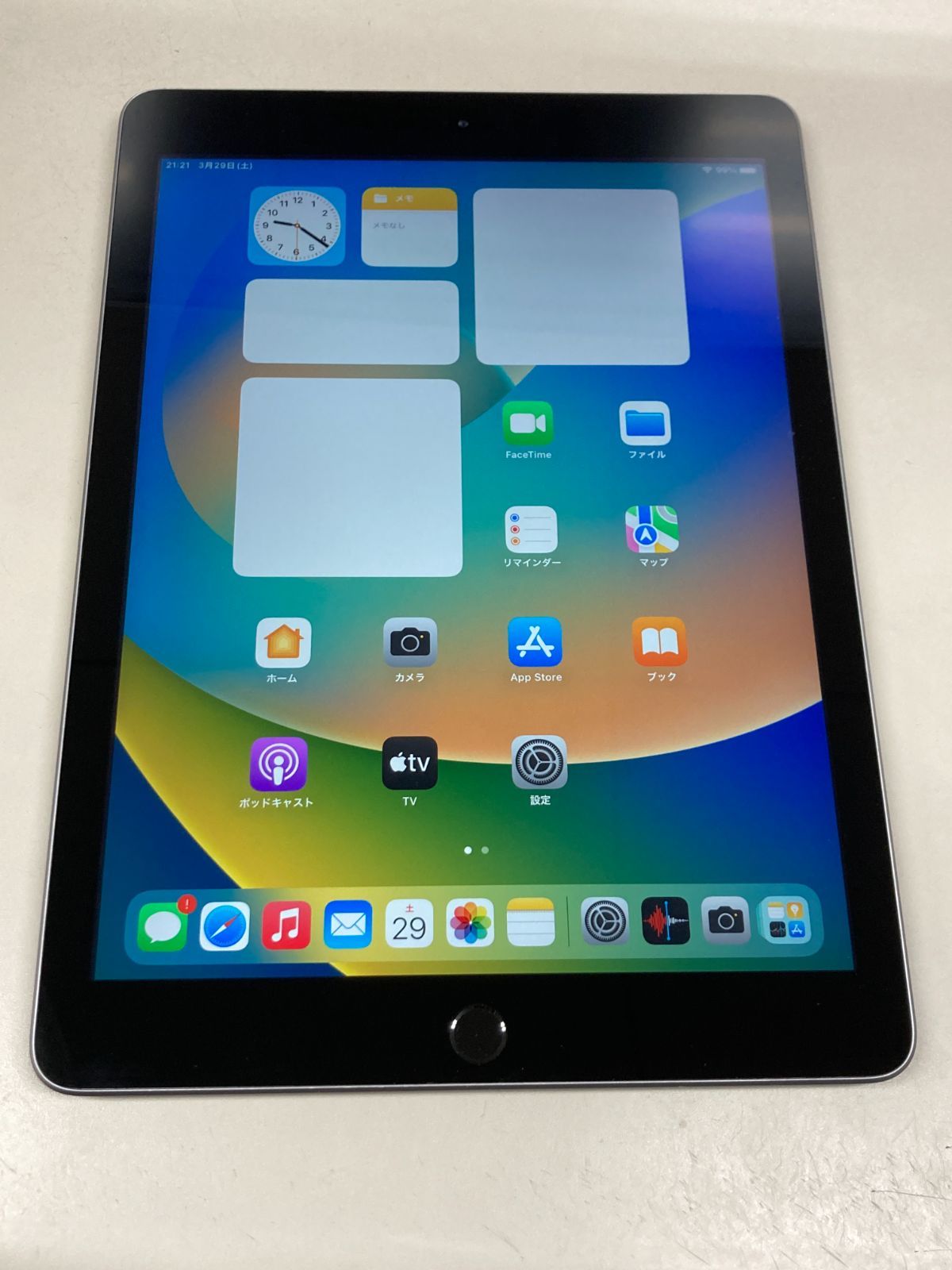 タブレット 送料無料 バッテリー100％ iPad (第5世代) Wi-Fi 32GB