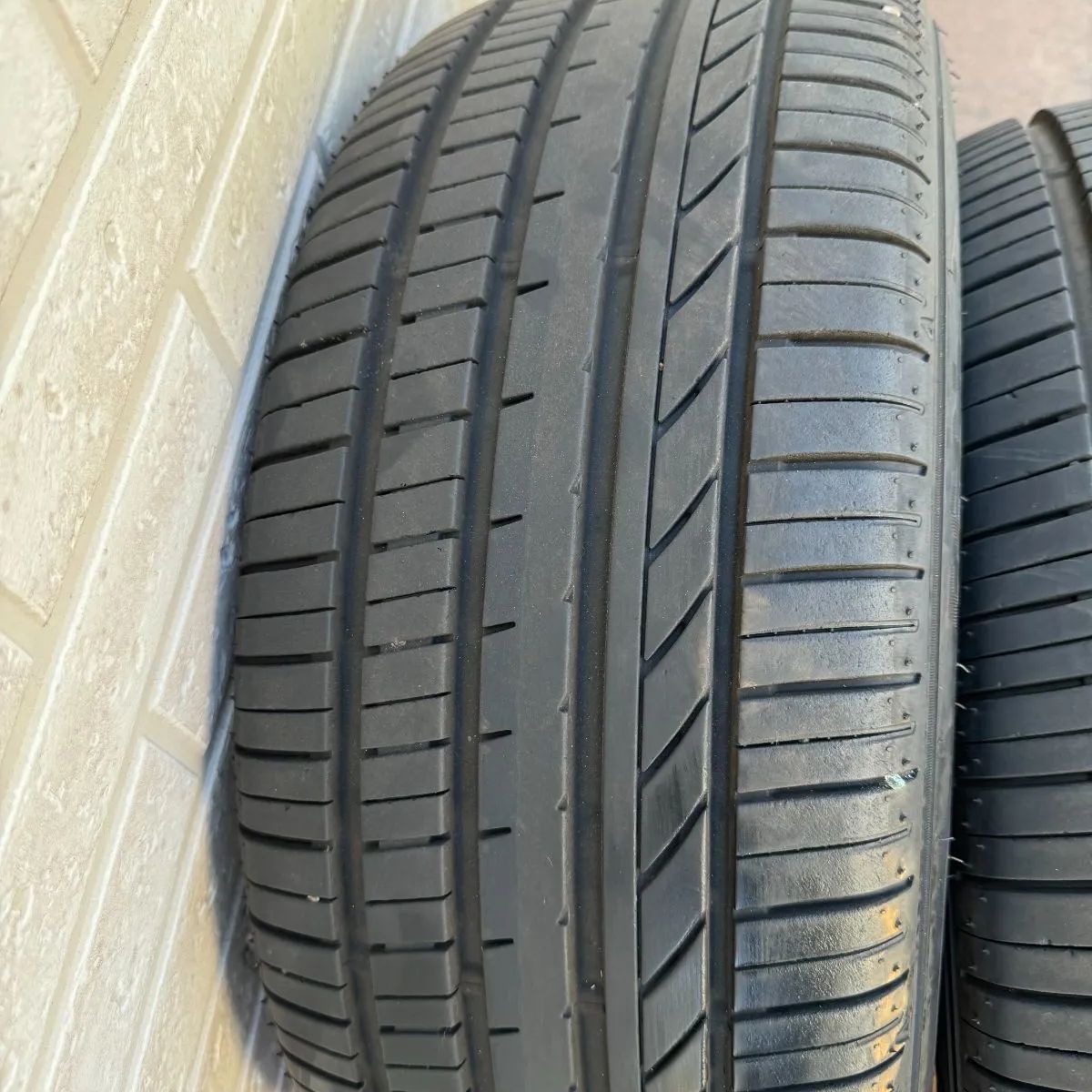 グッドイヤー　225/50R17　中古タイヤ４本セット！