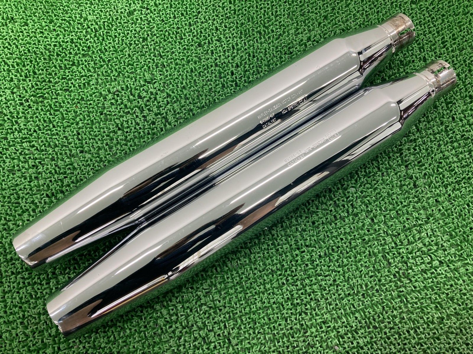 FLSTN1580 サイレンサーマフラー 64960-07/65368-07 ハーレー 純正
