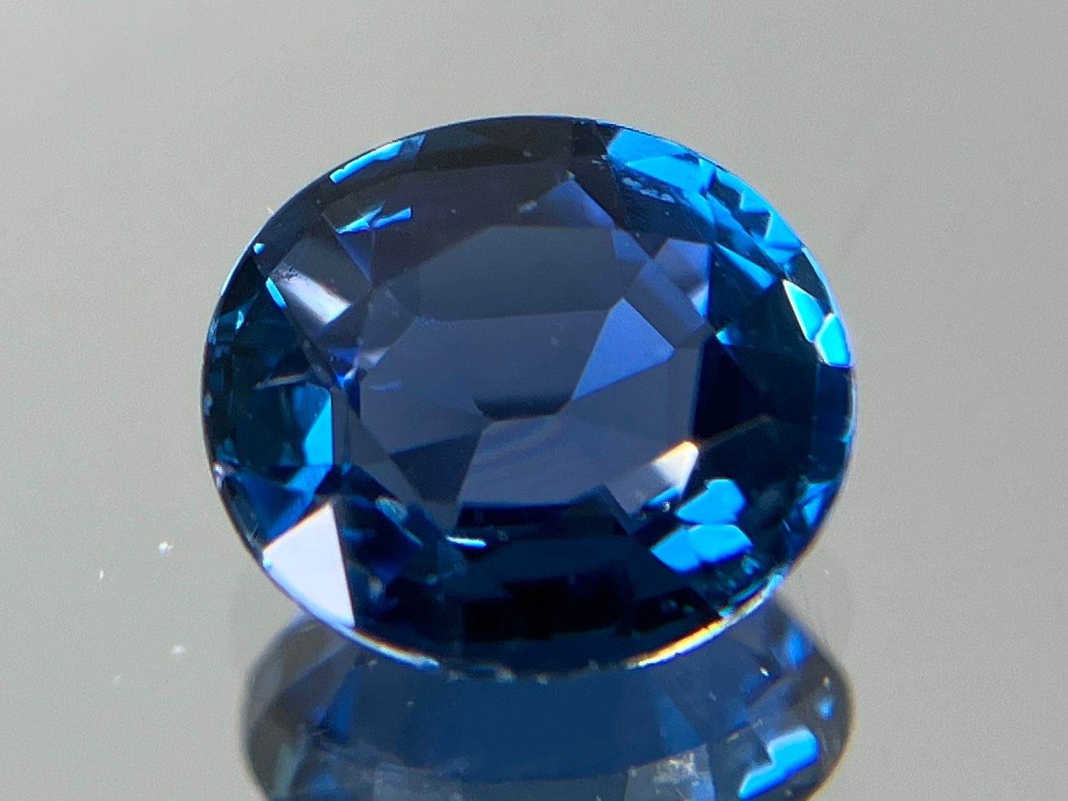 サファイア 1.227ct 宝石ソーティング付き 7.2㎜×6.4㎜×2.7