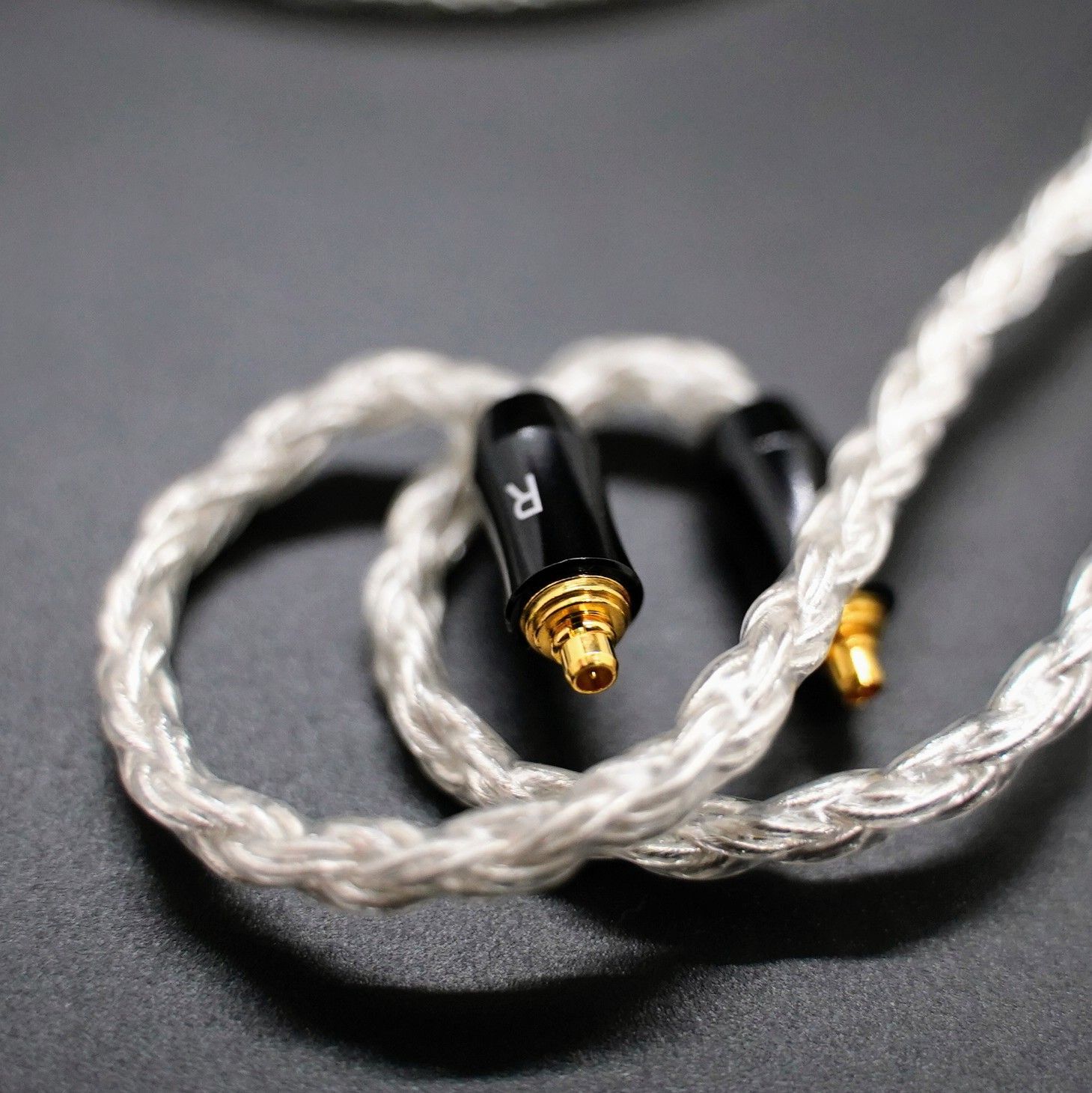 【超希少-最高仕様】16コア IE300 600 900/4.4mmバランス 超希少-最高仕様】16コア IE300 600 900/4.4mmバランス - メルカリ