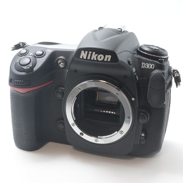 ニコン Nikon D300 ボディ - メルカリ