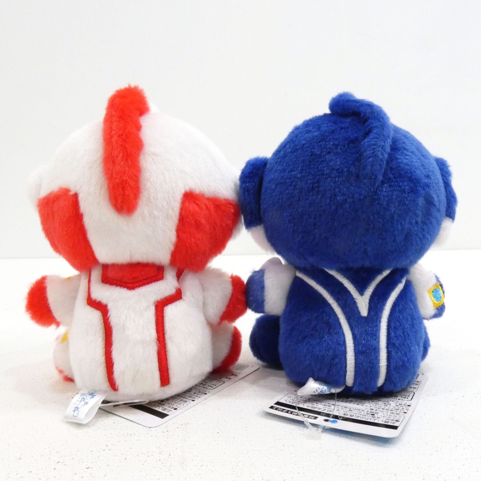 小牧店】タグ付き ふわふわお座りぬいぐるみ ウルトラマンメビウス