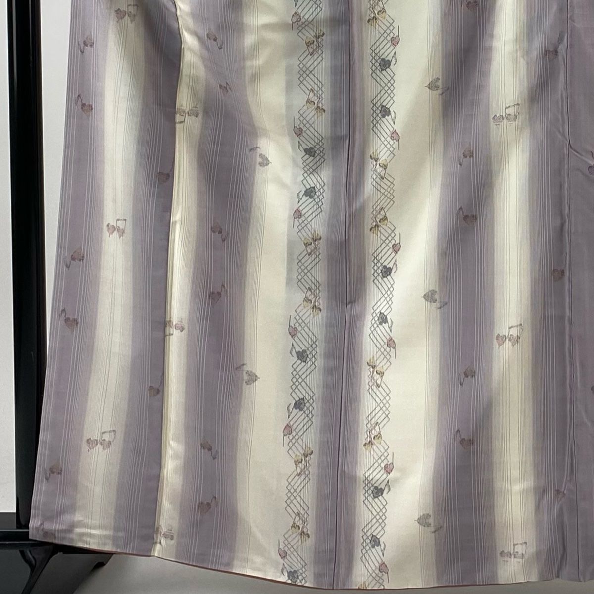 大島紬 身丈162cm 裄丈60cm S 袷 証紙 音符 縞 薄紫 正絹 美品 名品  