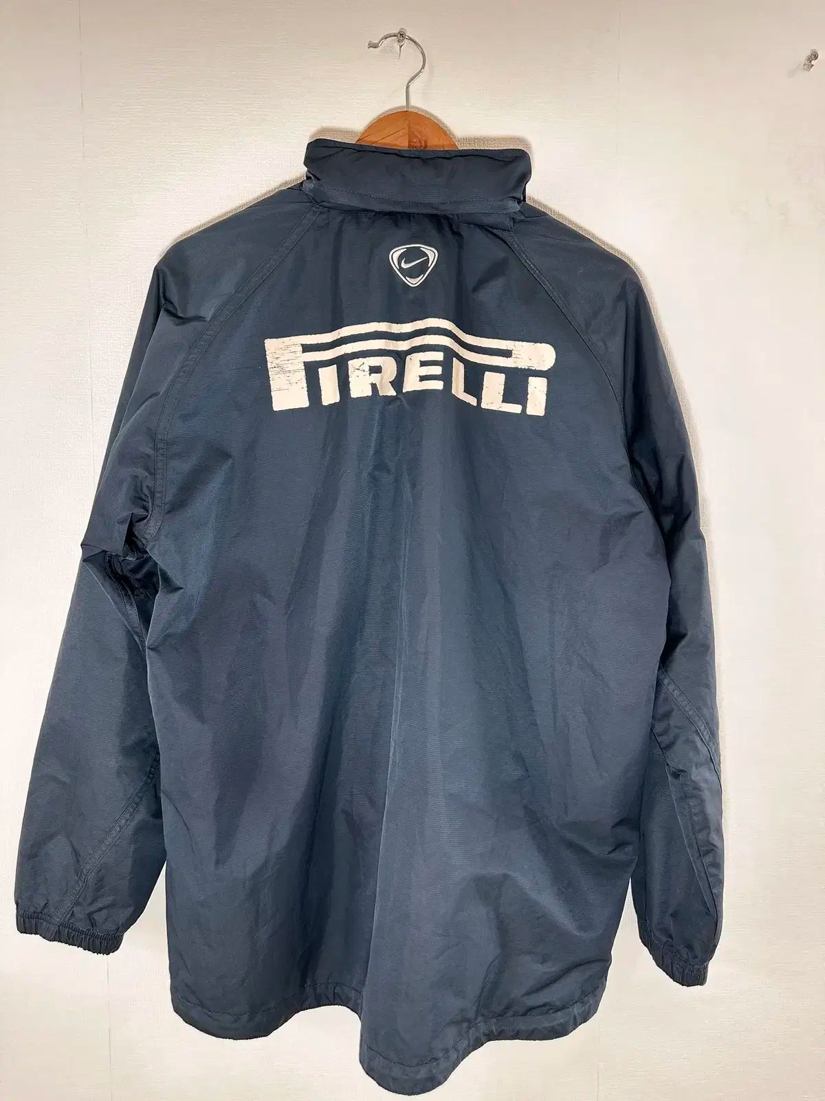147 Nike(ナイキ） インテルミラノ ウインドブレーカー