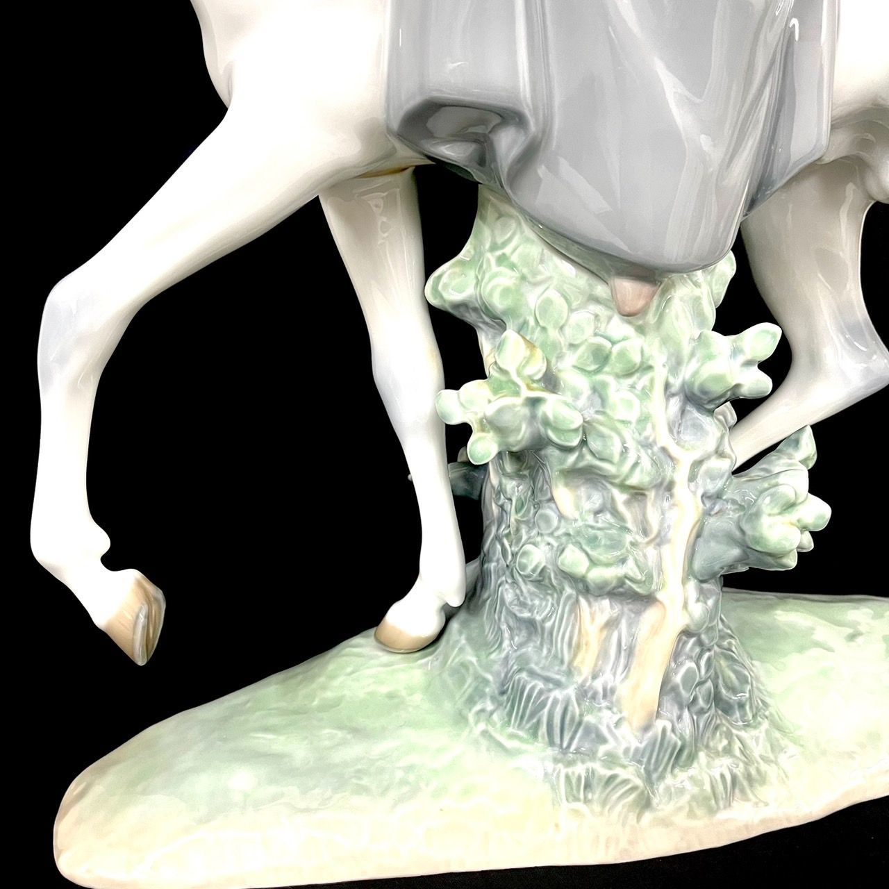 LLADRO リヤドロの　白い馬の少女 Amazon.co.jp: リヤドロ LLADRÓ 人形 白い馬の少女 01004516 : ホーム